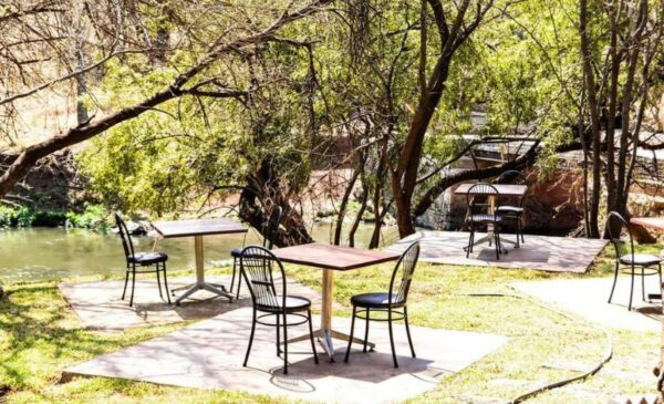 A Gourmet Picnic for 2 in River Valley - Image 2