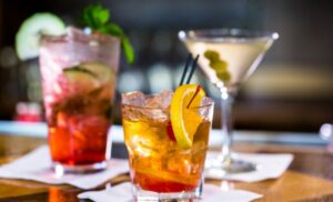 Cocktail tasting in Cape Town
