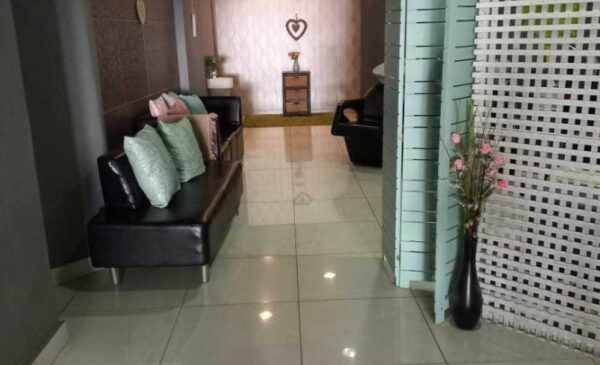 Treat Yourself to a Facial and Algae Sponge Peel in North Beach - Image 4