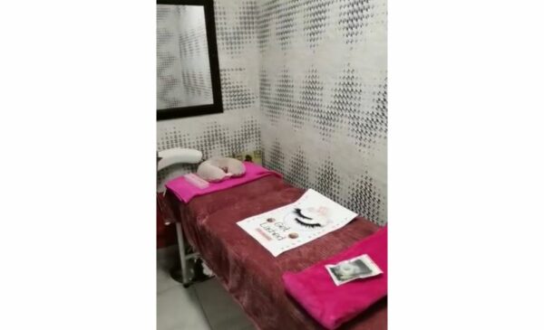 Get A Full Set of Volume Individual Eyelashes in Umhlanga - Image 7