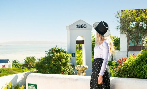 A Coastal Farmhouse Stay for 2 in Langebaan - Image 4