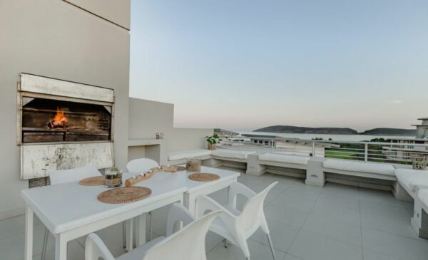 A 1-Night Stay with Breakfast in Plettenberg Bay - Image 7