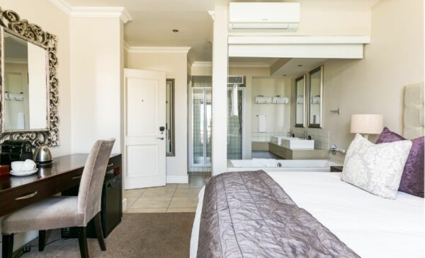 A 1-Night Seaside Stay with Breakfast in Hermanus - Image 3