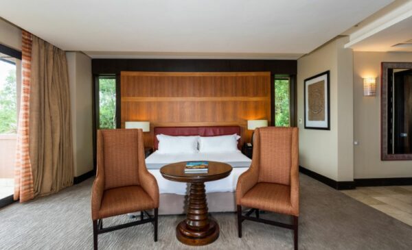 A  4-Night Stay with Breakfast and Hotel Credit in Knysna - Image 2