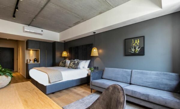A Leisurely Hotel Stay for 2 in Cape Town - Image 2