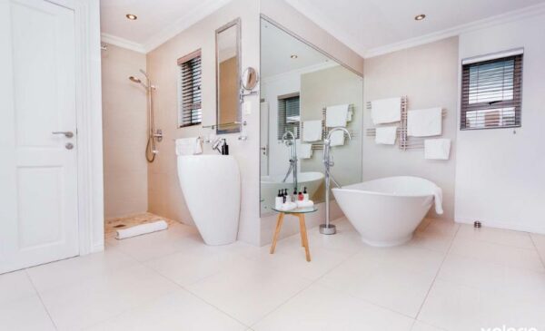 Breathtaking Sea Views for 2 in Gansbaai - Image 4