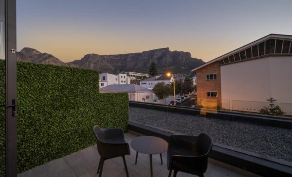 A Leisurely Hotel Stay for 2 in Cape Town - Image 3