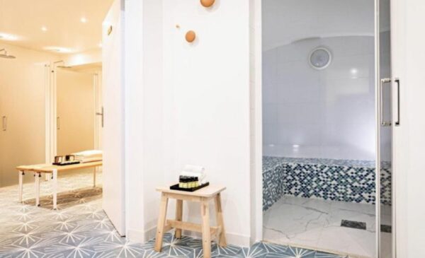 Travel to Paris and Rome for a 5-Night Adventure - Image 5