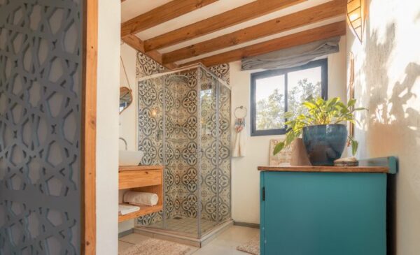 A Magical 1-Night Stay in a Treehouse Villa for 4 People in Wilderness - Image 4