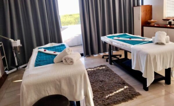 A 2-hour Couple's Pamper Package in Umhlanga Rocks - Image 4
