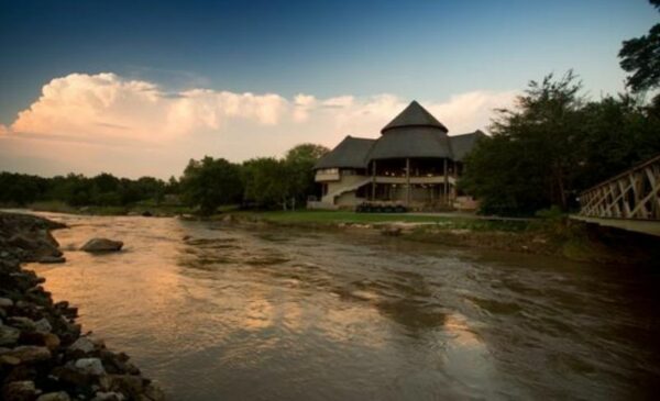 A Luxurious 2-Night Stay for 2 People in Eswatini - Image 2