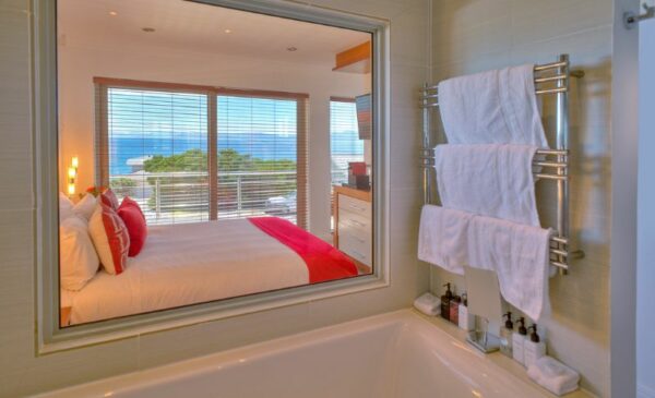 A Coastal 2-Night Stay for 2 in Gansbaai - Image 4