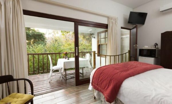 Stay at a Guesthouse in Umtentweni for 2 people - Image 11