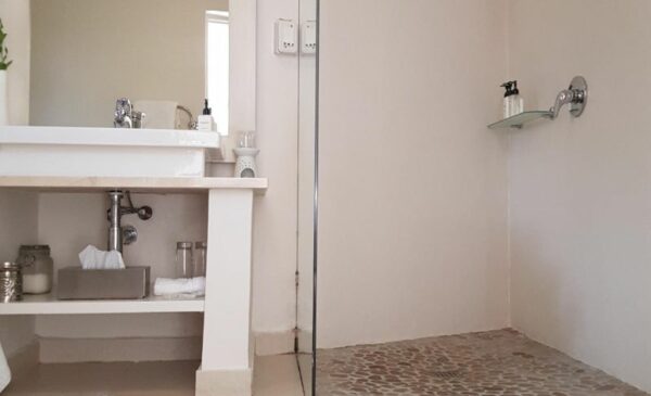 A 2-Night Stay for 2 People in Knysna - Image 16