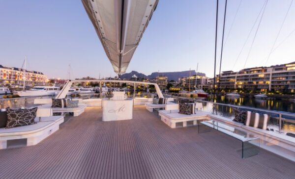 The Mirage Catamaran Presents Show Romance - Image 3
