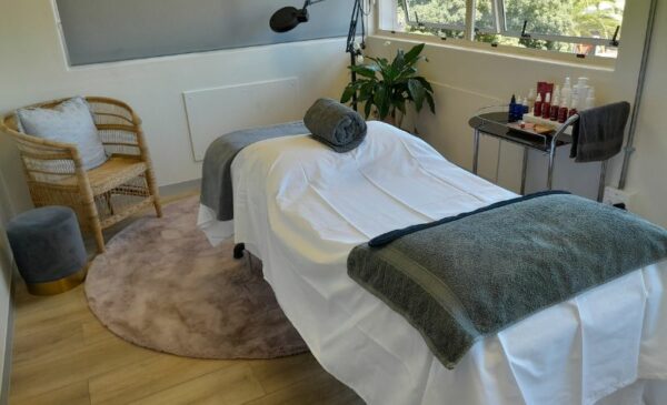 A Pamper Package for 1 in Plumstead - Image 6