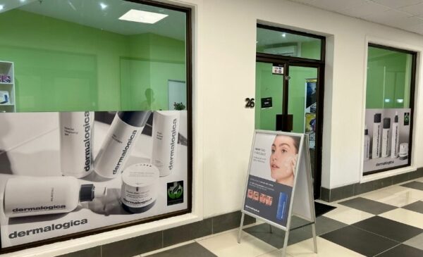 A Dermalogica Facial Plus Massage - Image 4