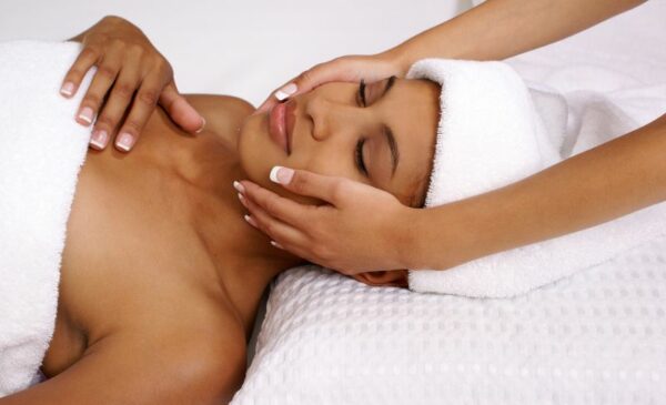 A 60-Minute Brightening Facial and Collagen Eye Treatment in Bo-Kaap