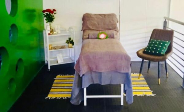 A Full-Body Massage to Relieve Stress and Burnout - Image 2