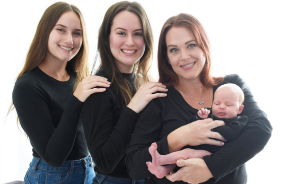 Capture a beautiful moment forever with a photoshoot for up to 4 people in Blouberg - Image 2