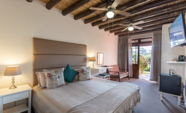 Leave the urban grind behind with a stay in a tranquil in Breede River for 2 people for 2 nights - Image 3