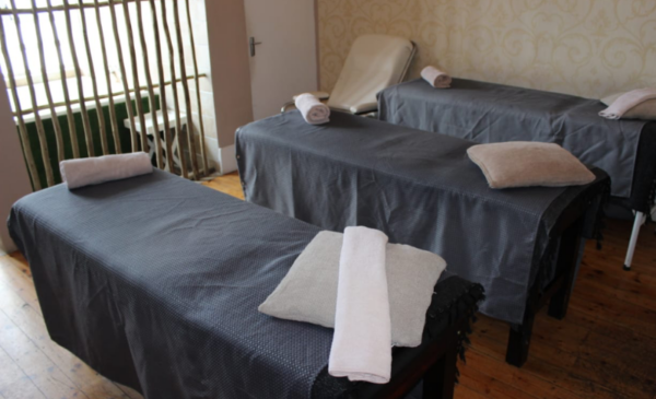 An indulgent 90-minute pamper package for 2 - Image 4