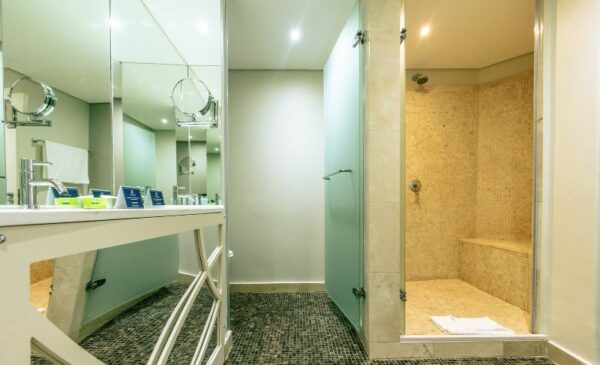 A 1-Night Stay at A Seaside Accommodation in Cape Town - Image 5