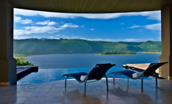 2-night's luxury lakeside stay for 2 on the famous Garden Route