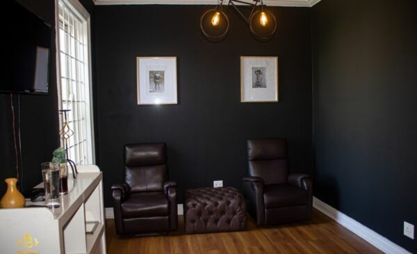 A Full-Body Swedish Massage for 1 in Observatory - Image 2