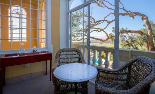 A Luxury Getaway for 2 in False Bay - Image 4