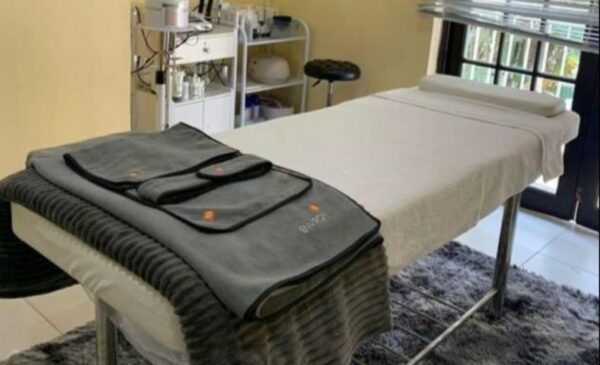 Eyebrow & Eyelash Treatment for 1 - Image 4