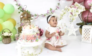 1-hour cake smash photoshoot