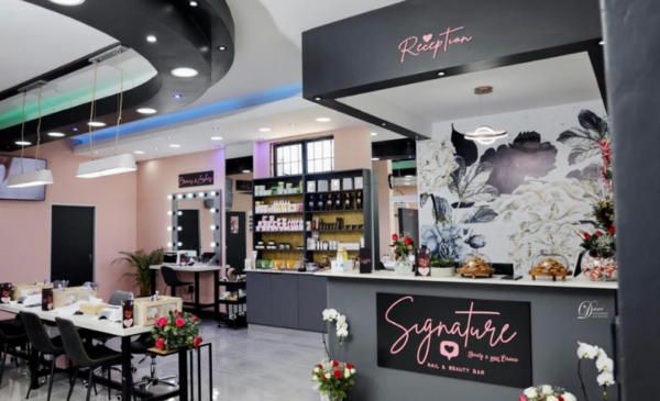 Indulge in a deluxe pamper package for 1 - Image 2