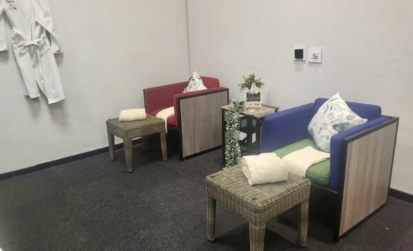 A 1-Hour 30-Minute Spa Package in Stamford Hill - Image 4