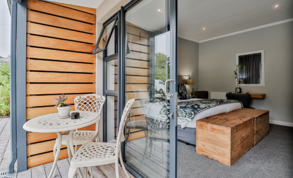 Enjoy a 1-night stay for 2 in a Knysna B&B - Image 2