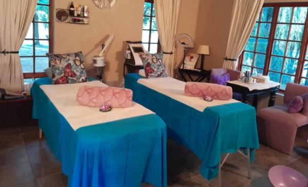 2-hour couple’s pamper package - Image 2