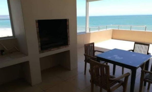 A 2-night West Coast holiday for 4 - Image 4