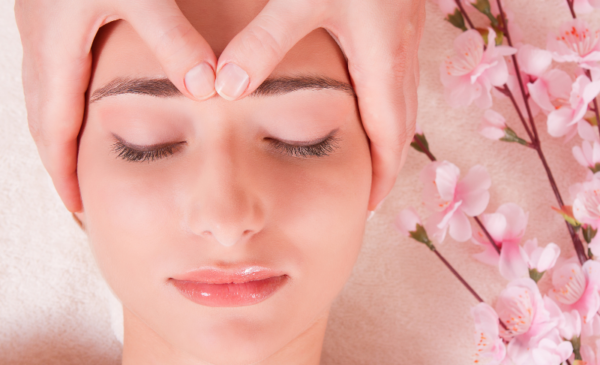 A 90-minute pamper package for 2 including a massage and your choice of treatments