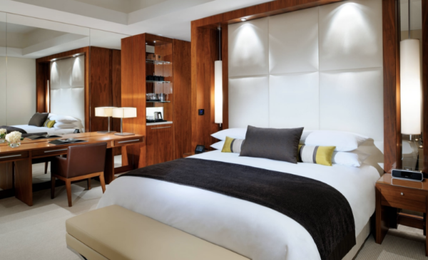 7 nights at the JW Marriott Marquis Dubai and Return Flights from Joburg - Image 2