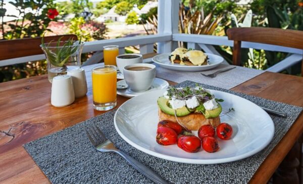 A 1-Night Stay for 2 People Including Breakfast in Knysna - Image 7