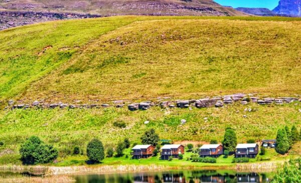 A 1-night midweek stay for 2 people in Southern Drakensberg. 