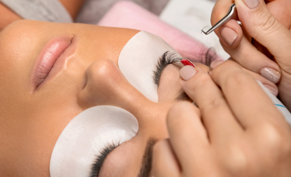 Individual eyelash extension certificate course for 1