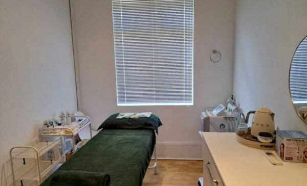 A Hydrafacial and a Foot Peel in Durban North - Image 5