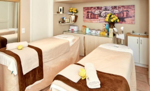 A Couple's Delight - 1-hour-&-40-min pamper package for 2 - Image 2
