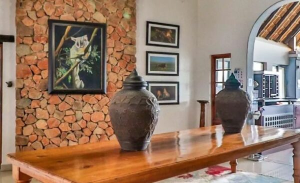 A Luxury Midweek Getaway in Hartbeespoort Including Breakfast - Image 6