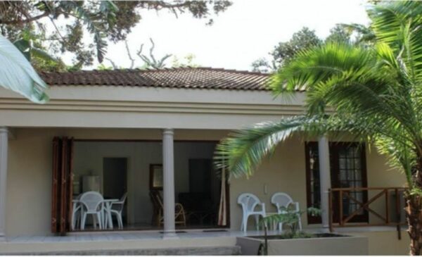 A Lush Self-Catering Getaway For Up To 6 People in Munster - Image 2