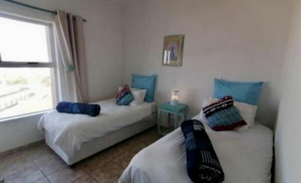 Enjoy Sea Views with this 2-Night Stay for 6 People in Margate - Image 4