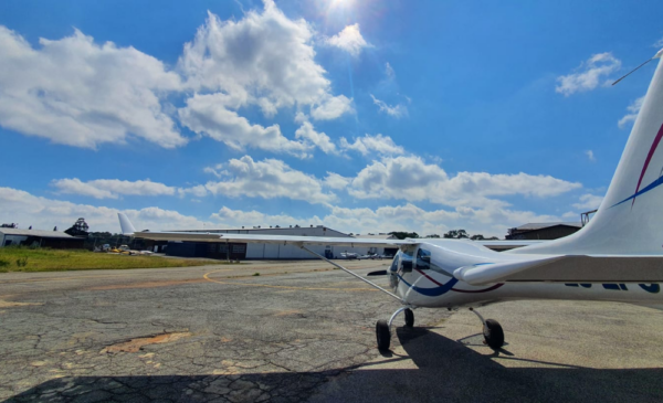 A Spectacular Flight Training Lesson for 1 at Rand Airport