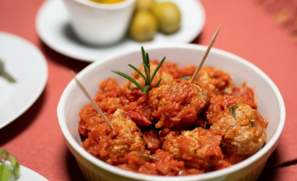 Mediterranean Tapas for 2 in Linden