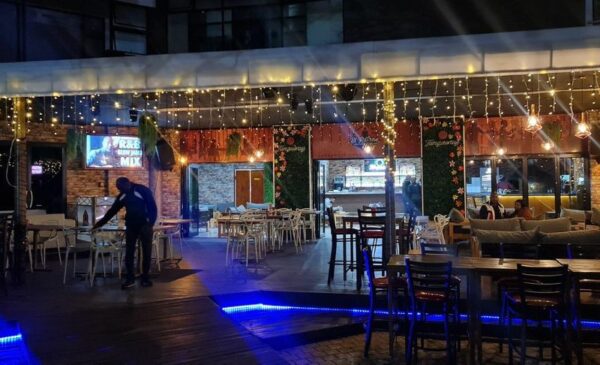 A Choice of Any 2 Bunny Chows and Cocktails in Umhlanga - Image 4